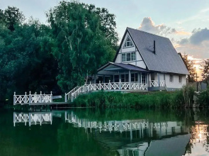 Domik u Reki Private house