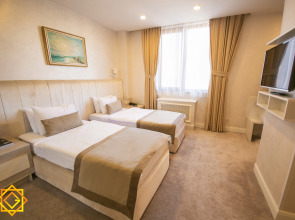 Отель Ganjali Plaza