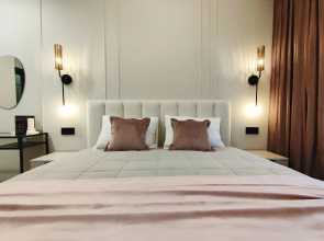 Elegantnye Dvukhkomnatnye V Amalienau Apartments