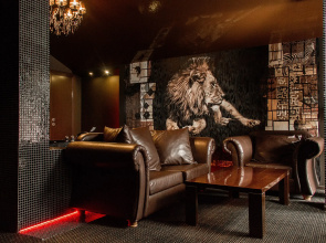 Royal Hotel