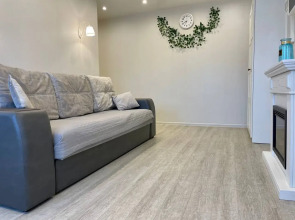 Квартира комфорт Интернациональный 22