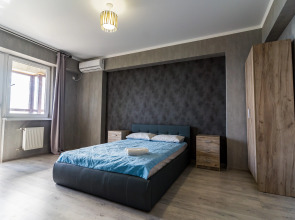 Апартаменты Просторные С Панорамным Балконом От LetoApart