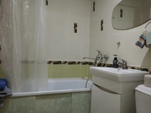 Квартира Двухкомнатная возле центра