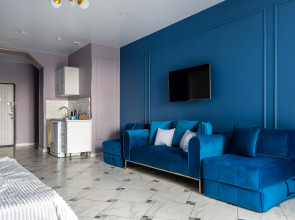 Меблированные комнаты The V Central by VVO Apartments