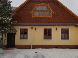 Гостевой Дом  У Звонницы монастыря с баней