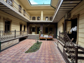 Отель Shahram Plus