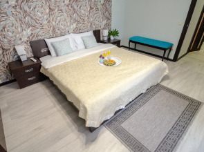 Апартаменты Красный Квадрат на Набережной