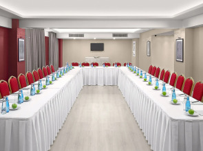 Отель Ramada Plaza by Wyndham Eskisehir