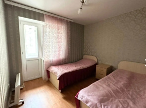 Квартира Двухкомнатная квартира в районе рынка