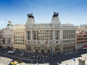 The Hotel Regina