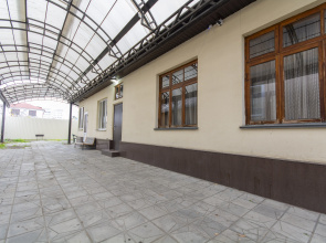 V Tsentre Private house