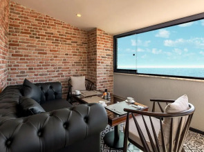 Отель Interstar