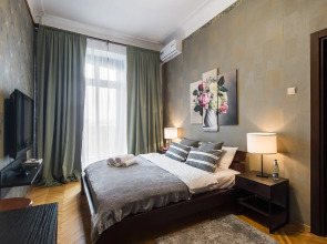 Квартира GM Apartments Четверка в Доме на Набережной у Кремля