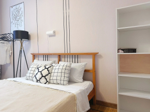 Квартира Четырехкомнатная Natali Apart на 8 Человек Около Патриарших Прудов в Центре Москвы