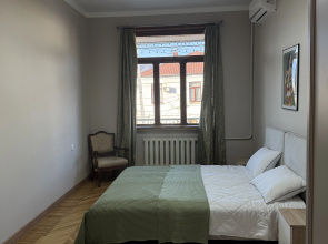 Uyutny Dom s Vidom na Gory v Sukhume Private House