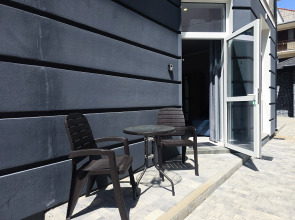 Квартира на 1м этаже со своей зоной отдыха и оборудованной кухней