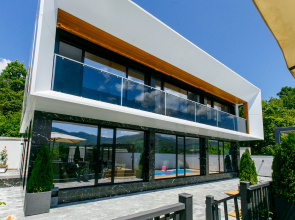 Valentina Lux Villa