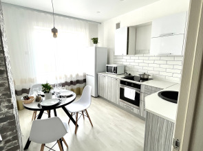 Апартаменты Светлые на Фомушина с Видом на Парк