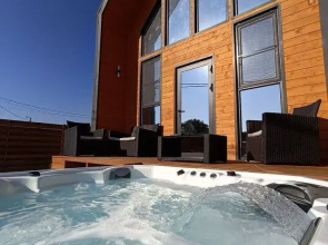 Barnhouse Alena_Aframe Chalet