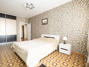 Na Ulitse 9 Maya 83 (16 Etazh) Flat