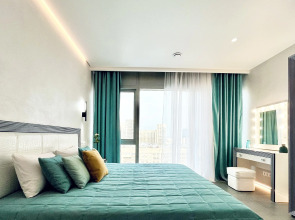 Квартира панорамная Неотель в ЖК Галерея Чижова, у Театра Оперы и Балета