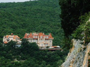 Отель Крылья