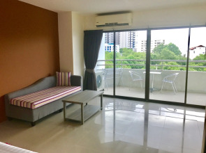 Апартаменты R-Con Wongamat