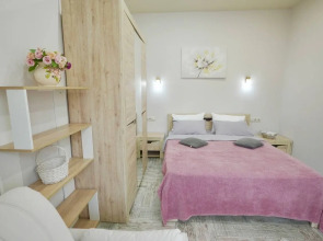 Квартира Двухкомнатная в центре Эсто-садка