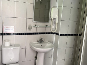 Side Beach Club Hotel