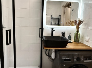 Квартира Люкс Студия в ЖК Бизнес-Класса и Дизайнерским Ремонтом