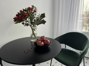 Квартира Стильная у метро Akadem