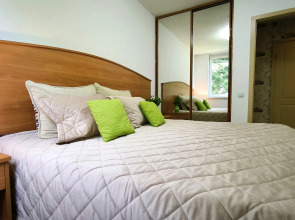 Апартаменты Двухкомнатные Зеленый Двор Беседка Центр