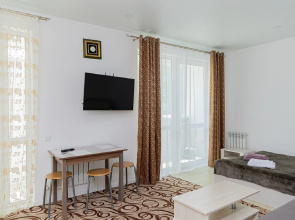 Apartamenty Sovremennaa studia na Mira 300