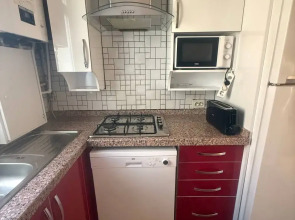 Апартаменты 3BR Flat Old Style 4AC Terrace, Metro