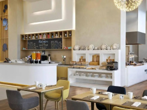 Отель Dubai Avani Ibn Battuta Hotel