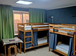 Хостел Гости