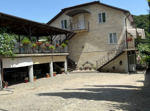 Afina Guest House