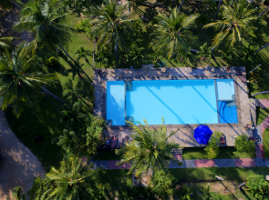 Riviera Resort Hotel