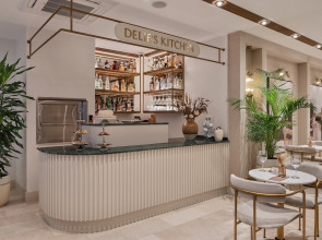 Отель Delita City