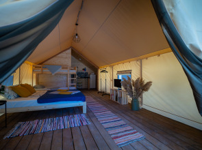 Глэмпинг Гости