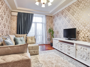 Апартаменты Карла Маркса 8