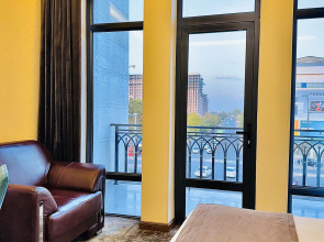 Отель Garnet Mir