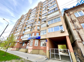 Уютные Апартаменты в Центре Города рядом с пл. Куйбышева (ул. Галактионовская 106А)