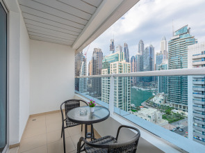Apartments Marco Polo - 1BR with Marina Views Near Metro & Marina Mall