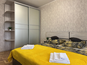 Shikarnaya Lokatsiya V Samom Tsentre Flat