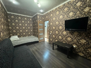 Na Maksima Gorykogo 44 Flat