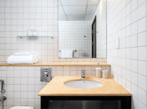 Апартаменты Welcome Home Marina Quays West