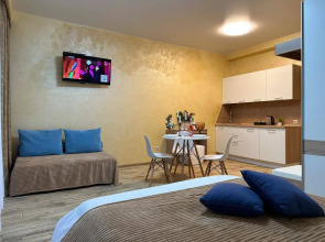 Квартира Сапфир с бассейном и видом на лес