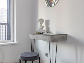 4flats MONOCHROME Квартира у набережной Невы в ЖК бизнес-класса