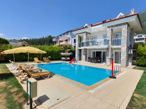 Вилла Rena Villaları - Spacious and Private Pool Villa in Oludeniz